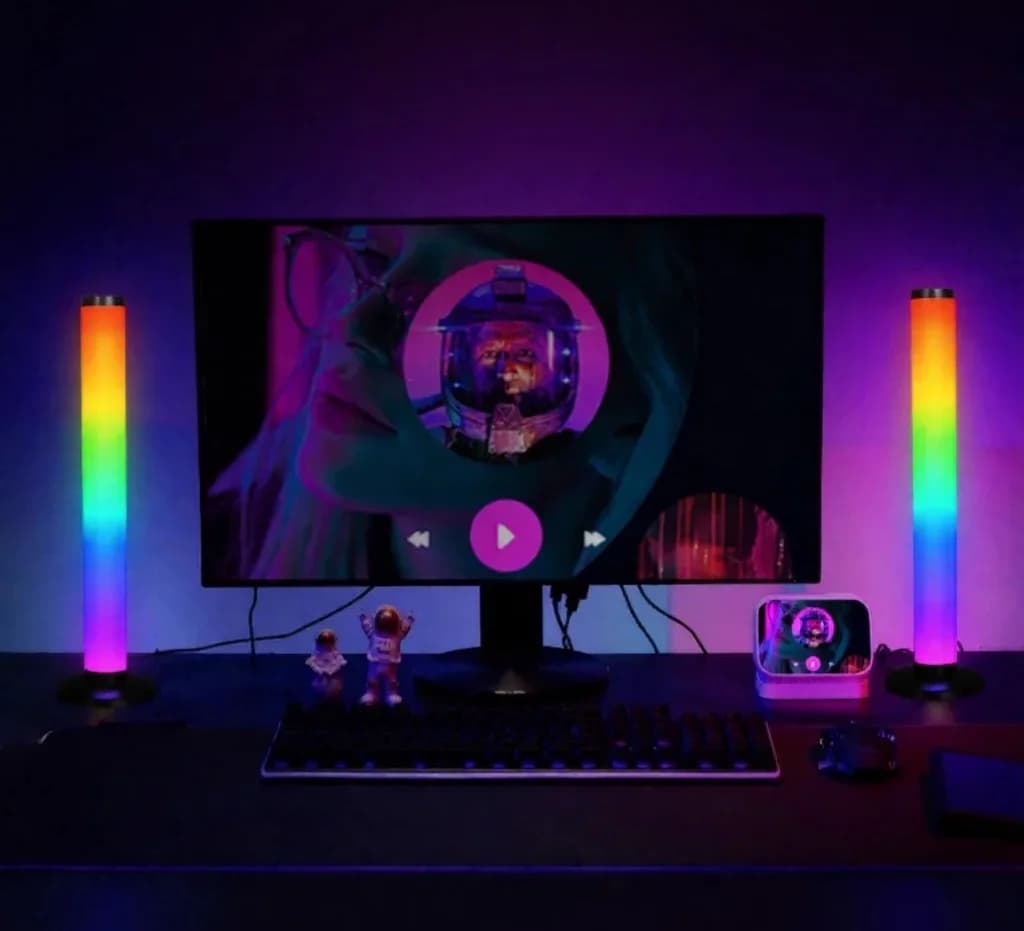 Đèn bàn RGB 360 độ phản ứng âm thanh, điều khiển App & Remote